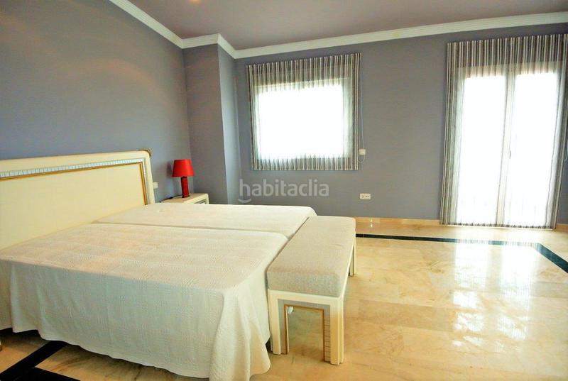 Foto 23c93dd7-6a06-48ad-a9e9-e68f6953c9da. Casa adosada vive el sueño mediterráneo en nagüeles: amplia casa adosada con piscina y vistas en Marbella