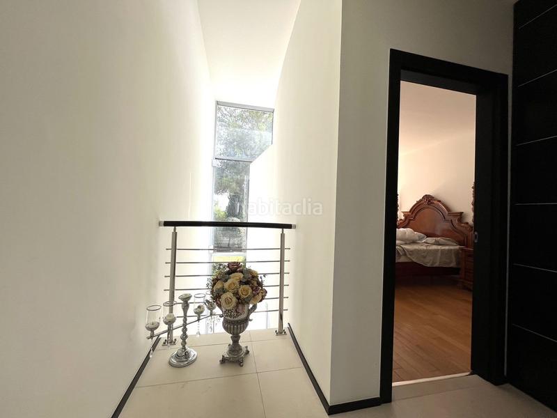 Foto e0bf3d5a-3fb1-4a9e-8534-c4243613fa89. Casa adosada oasis de lujo en Sierra Blanca: amplia casa adosada con piscina y spa en Marbella