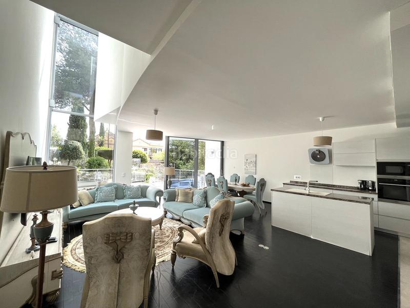 Foto fe3006bb-8dd3-425e-a4e4-a27c87c54577. Casa adosada oasis de lujo en Sierra Blanca: amplia casa adosada con piscina y spa en Marbella