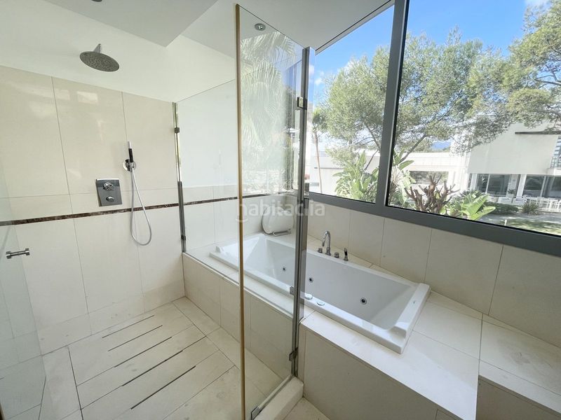Foto 732cd988-5b49-4c98-ab10-c35e3598d0db. Casa adossada amb piscina a Sierra Blanca Marbella