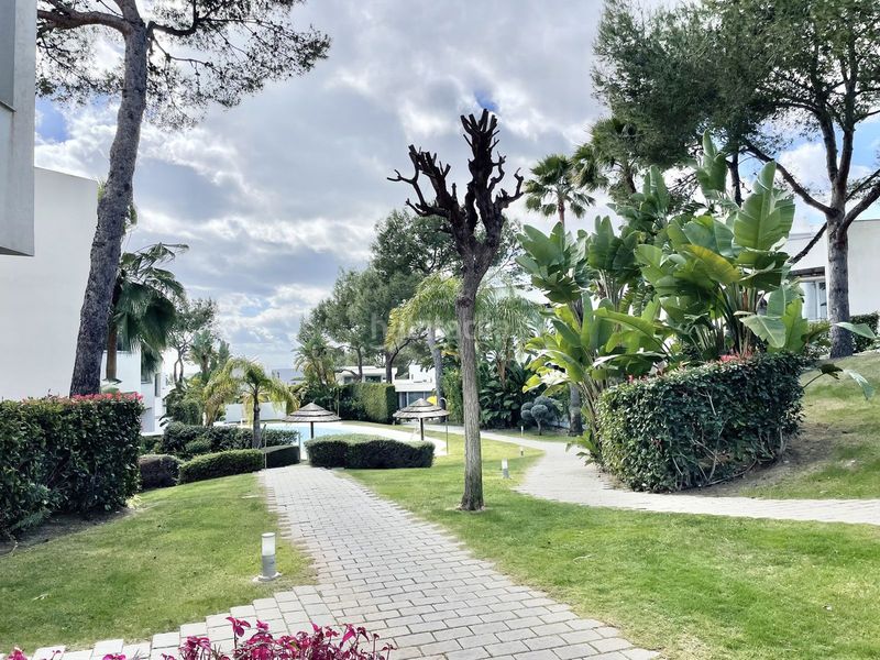 Foto ad63df2a-f696-4c4e-8c7c-d54548b250fe. Casa adossada amb piscina a Sierra Blanca Marbella