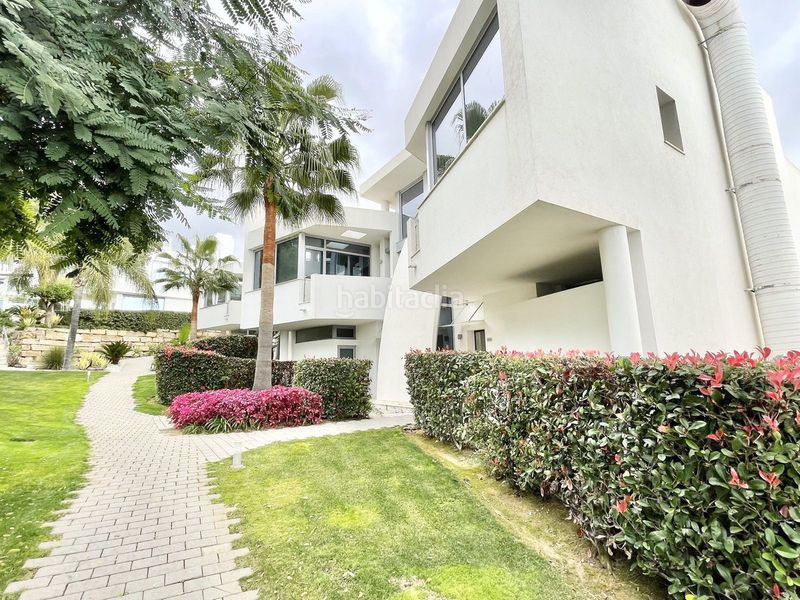 Foto e6346611-96cf-4a03-9773-8df222e4db9d. Casa adossada amb piscina a Sierra Blanca Marbella