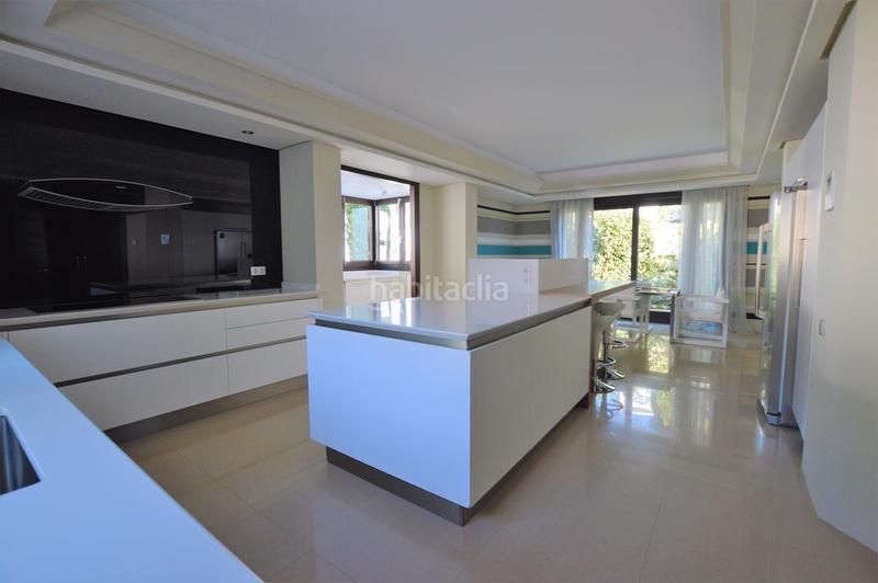 Foto 2bde7d65-39e5-42cd-bec5-5c99b7dcbe4f. Xalet amb piscina a Sierra Blanca Marbella