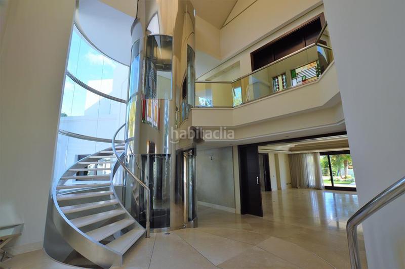 Foto a66a959b-55a6-4790-8a64-e0ab88c1e7b3. Xalet amb piscina a Sierra Blanca Marbella