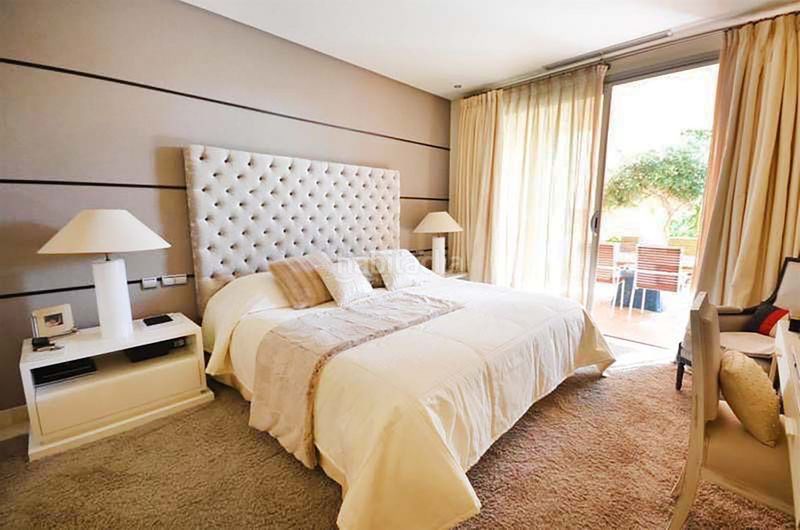 Foto 26893936-d18b-4d47-b346-7bb10500a4e7. Apartament amb piscina a Sierra Blanca Marbella