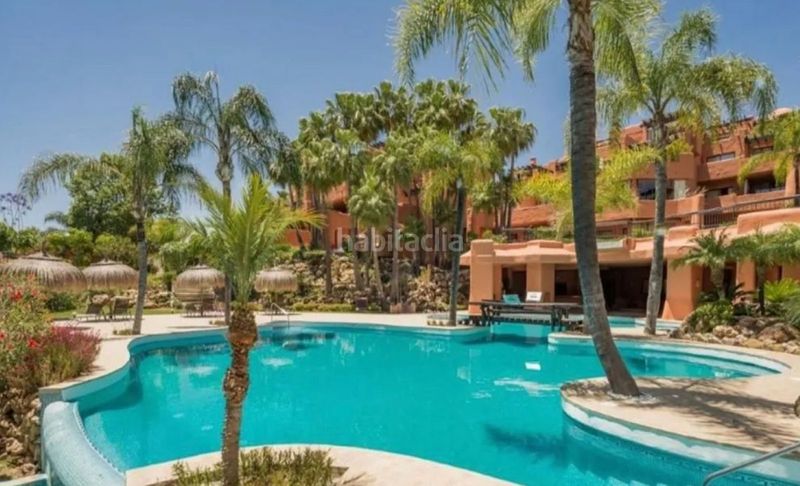 Foto b748ff54-dd9b-4c25-b789-b516a9572908. Apartament amb piscina a Sierra Blanca Marbella