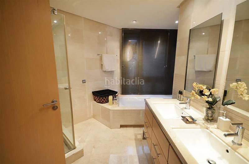 Foto c705928c-a695-4cb8-bde2-6531fb74bba2. Apartament amb piscina a Sierra Blanca Marbella