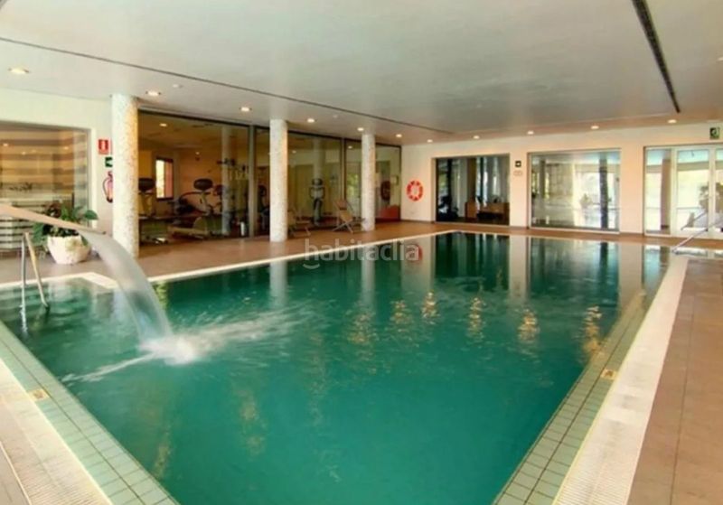 Foto f6fe1a6a-2d88-4380-bbf0-124839117f11. Apartament amb piscina a Sierra Blanca Marbella