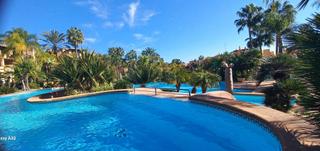 Apartament  Avenida buchinger. Un oasis de lujo en marbella: apartamento en planta baja de 3 do