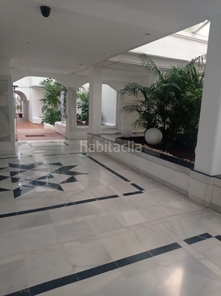 Foto 3c540980-700b-472c-a6fd-a9f3d38ede2a. Apartament amb piscina a Puerto Banús Marbella