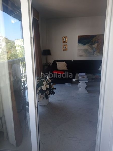 Foto f717a43b-365f-4a18-a8e8-98d857636e9e. Apartament amb piscina a Puerto Banús Marbella