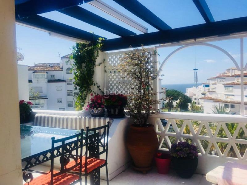 Foto 0d1e9d4b-22a9-436e-a554-35660ae9183d. Attique avec piscine dans Puerto Banús Marbella