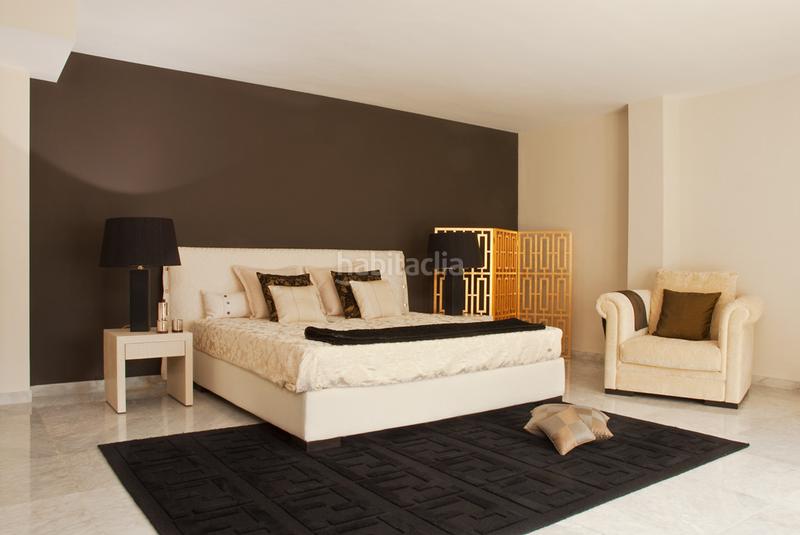 Foto 3bf6ba66-a15d-46ba-a1d1-6c418578898c. Dachwohnung mit pool in Puerto Banús Marbella