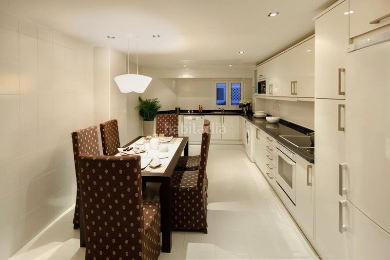 Foto 9eb5b21b-7ea7-4514-bee0-b79888aadb6e. Dachwohnung mit pool in Puerto Banús Marbella