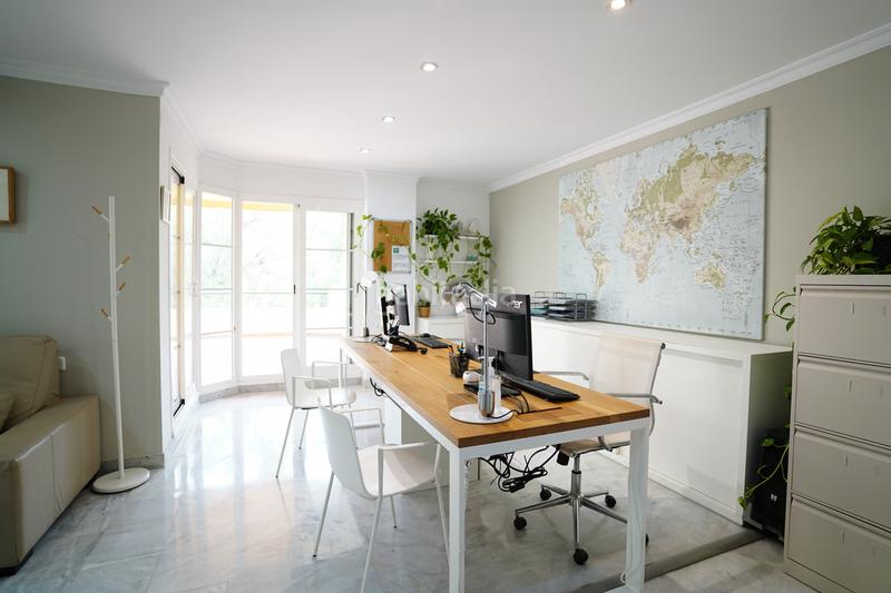 Foto bd849aa2-cd37-49a1-a56a-9044d67a5e19. Büro in Nueva Andalucía centro Marbella