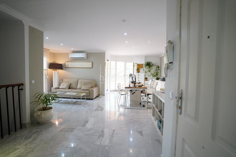 Foto d0aa1b1c-e4ba-4758-b5ea-55843128d892. Büro in Nueva Andalucía centro Marbella