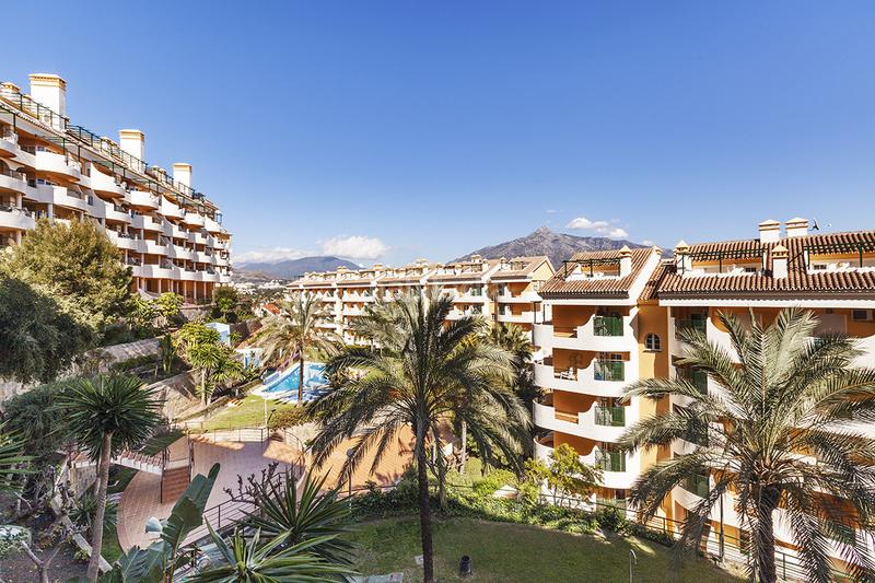 Foto d54947ca-242d-4d9a-b773-b0ae459ffa2e. Büro in Nueva Andalucía centro Marbella