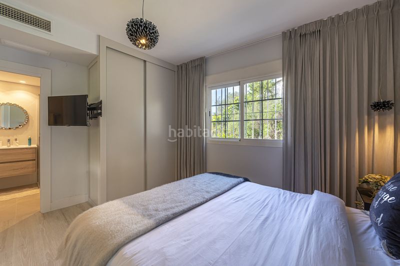 Foto a953278b-6303-4e8f-84c1-a1a918ab3b3a. Apartament amb piscina a Nueva Andalucía centro Marbella