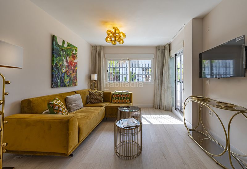 Foto fd3e47ff-3479-46da-a2df-f6f9950b7cf3. Apartament amb piscina a Nueva Andalucía centro Marbella