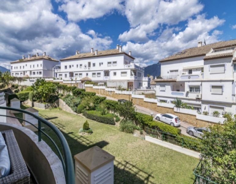 Foto a085388a-3a65-464e-ab4b-3752ef377e5b. Apartament amb piscina a Nueva Andalucía centro Marbella
