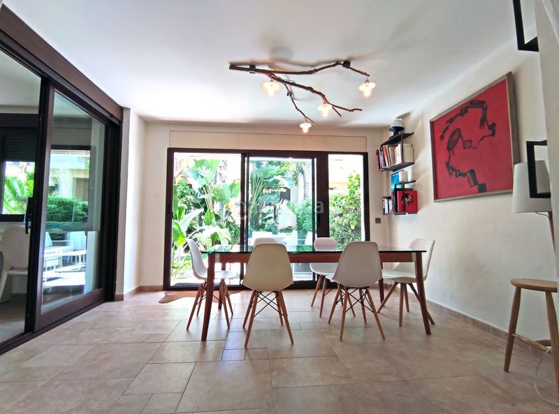 Foto 06f10577-fec3-4b5d-8e32-71915875386b. Apartament amb piscina a Nueva Andalucía centro Marbella