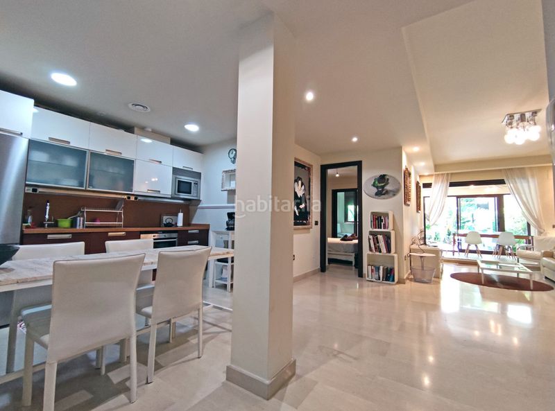 Foto 8a1a8a89-3231-487f-9784-fba0d3fe9d82. Apartament amb piscina a Nueva Andalucía centro Marbella