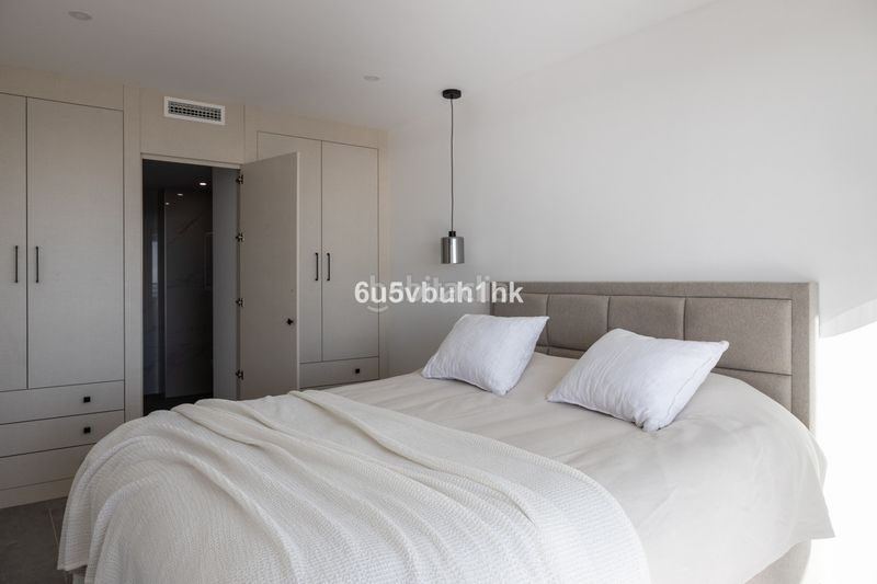 Foto a89a4cde-1600-4789-8c52-5a99a9c7c0b0. Apartament amb piscina a Nueva Andalucía centro Marbella