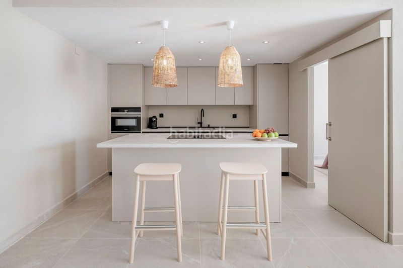 Foto 881ae9c5-e2a5-47de-ad3c-6ce1738f0139. Apartament amb piscina a Nueva Andalucía centro Marbella