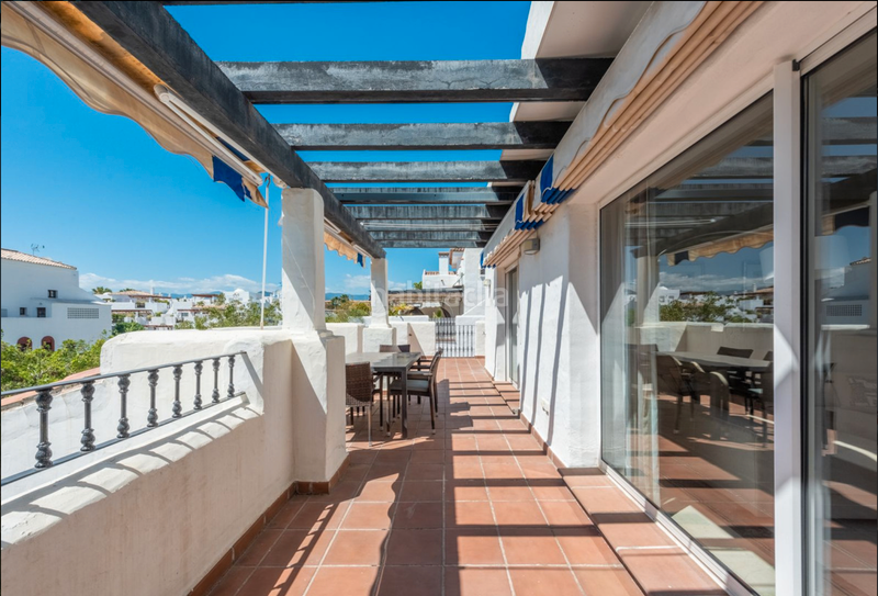 Foto 4c388707-6f84-41bf-a4b1-b60cd4a49017. Zweistöckige wohnung mit parking pool in Nueva Alcántara Marbella