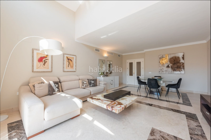 Foto 7e7c6004-76b4-413b-b630-5808ee3d7903. Zweistöckige wohnung mit parking pool in Nueva Alcántara Marbella