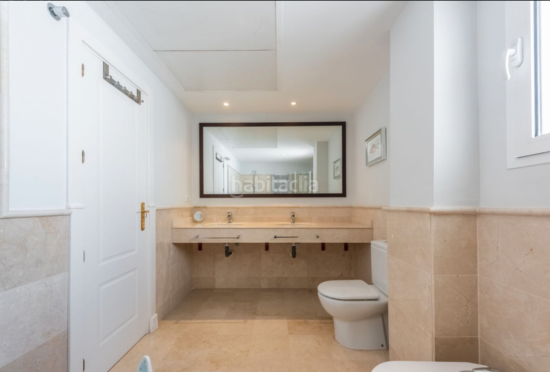 Foto 9151fbfb-81ff-430e-bcaa-a48e5192b266. Zweistöckige wohnung mit parking pool in Nueva Alcántara Marbella