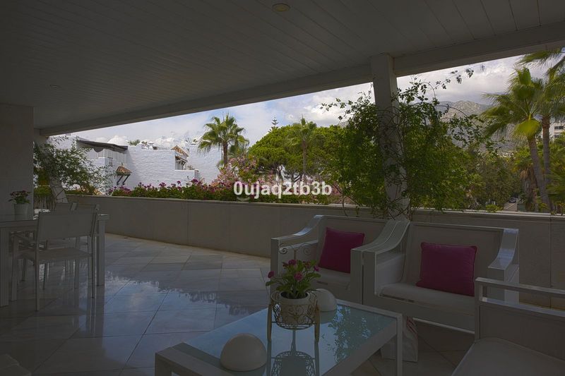 Foto 5149e816-8d66-4ffe-929f-d8122490b992. Apartament amb piscina a La Carolina - Guadalpín Marbella