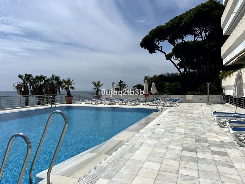 Foto 7b740d8e-d56d-4f02-be29-06499c172088. Apartament amb piscina a La Carolina - Guadalpín Marbella