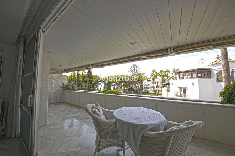 Foto d90cfc42-78b3-407b-9002-4429a8b46499. Apartament amb piscina a La Carolina - Guadalpín Marbella
