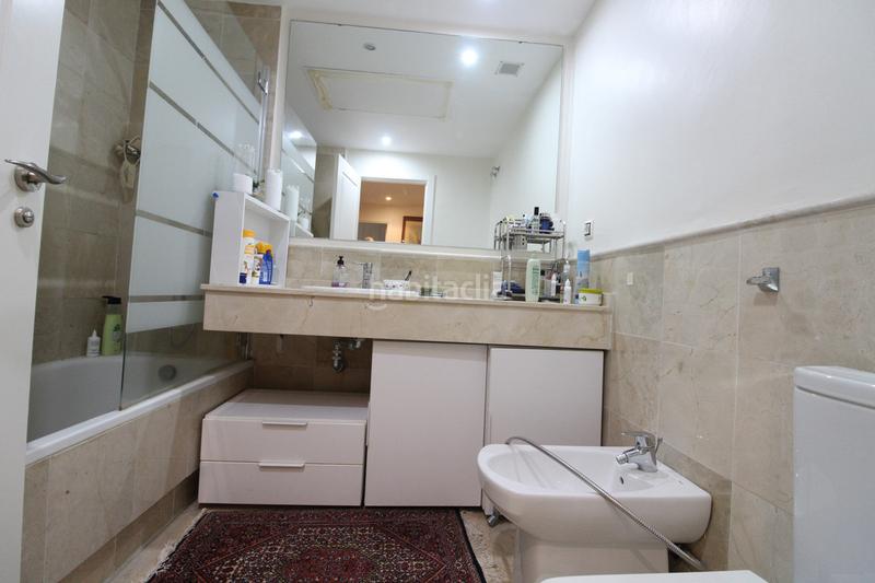 Foto e655337d-a6ef-4b0f-ab08-c326f1ffd2e4. Piccolo appartamento con piscina in Los Naranjos Marbella