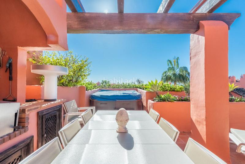 Foto e1c684ed-cf4a-4829-af7a-19a54766e4dc. Attico con piscina in Guadalmansa Estepona