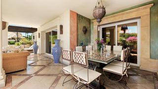 Apartament  N/a. Ático de ensueño en las alamandas: oasis de lujo y confort