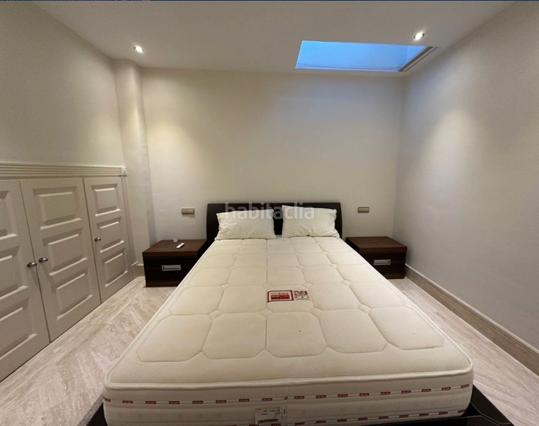 Foto 3c56fb66-8493-4a0c-83d7-a8f9973ed0f4. Miete doppelhaus mit parking pool in Sierra Blanca Marbella