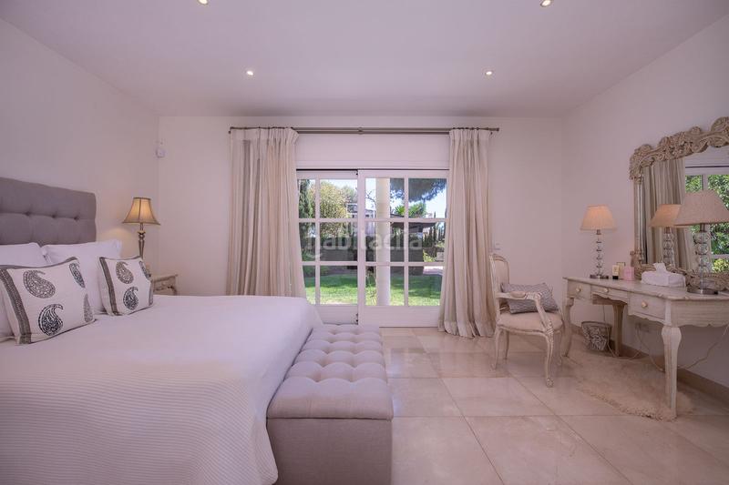 Foto 3d636699-020e-44d8-9c31-f0122bf589f9. Chalet mit pool in Paraiso - Barronal Estepona