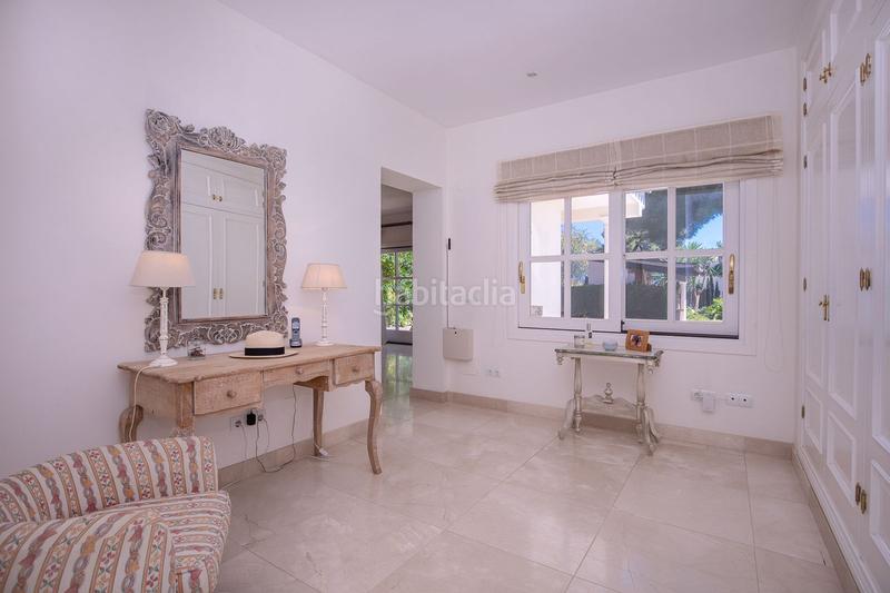 Foto 4e4c2cb8-9ebf-437b-8db8-4049e6c51c0e. Chalet mit pool in Paraiso - Barronal Estepona