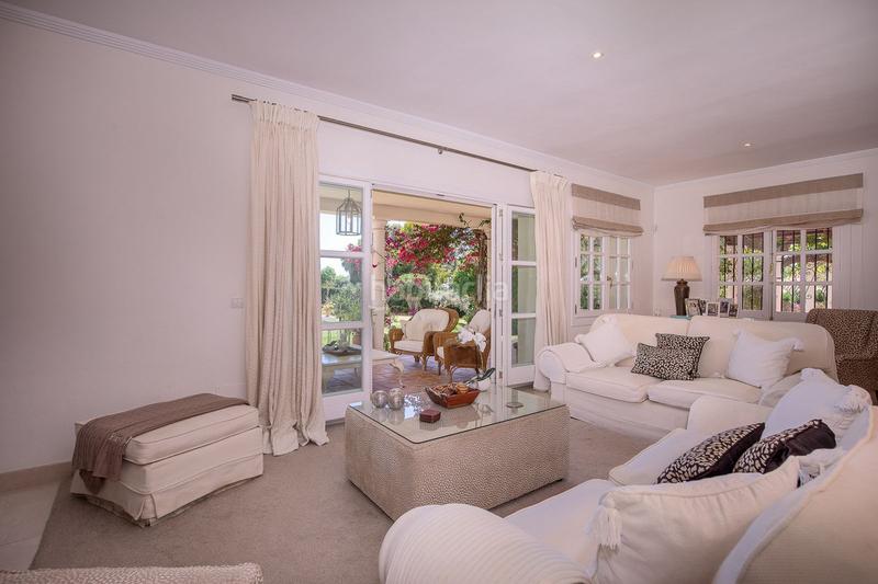 Foto 57cd0e92-aa01-4baf-b67c-54f28a3781b3. Chalet mit pool in Paraiso - Barronal Estepona