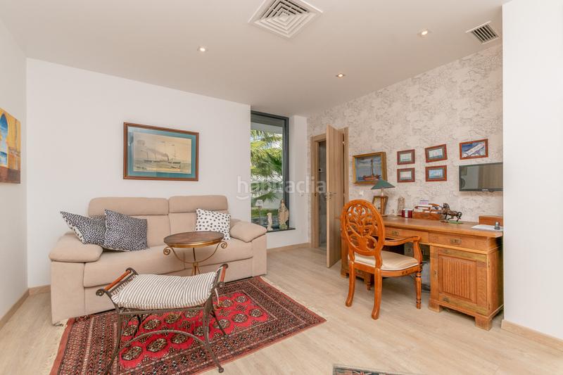 Foto 2a46b675-9fb9-4d4f-82e8-171f718e54c9. Chalet más que una casa: una obra maestra inigualable en marbella en Manilva