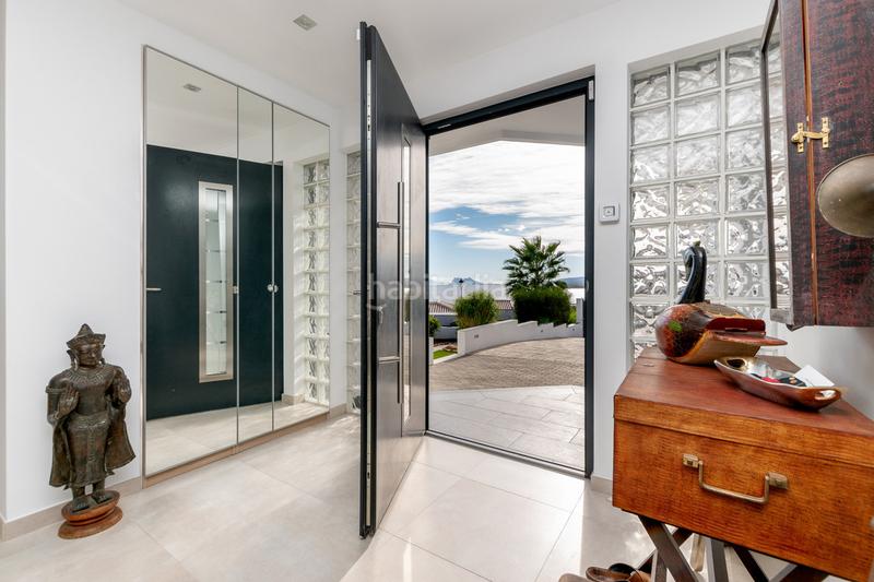 Foto f4cf0194-f0c1-4d38-aa2a-454127407555. Chalet más que una casa: una obra maestra inigualable en marbella en Manilva