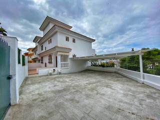 Lloguer Casa aparellada a Casco Antiguo. Vive en el corazón de marbella en esta espectacular casa adosada