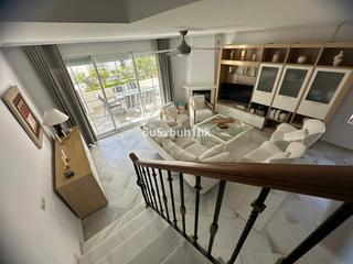 Rent Semi detached house in Casco Antiguo. Vive en el lujo en puente romano: alquiler a largo plazo de esta