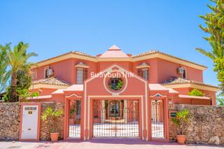 Rent Chalet in Puerto Deportivo. Vive en el lujo en buenavista: mansión con vistas panorámicas al