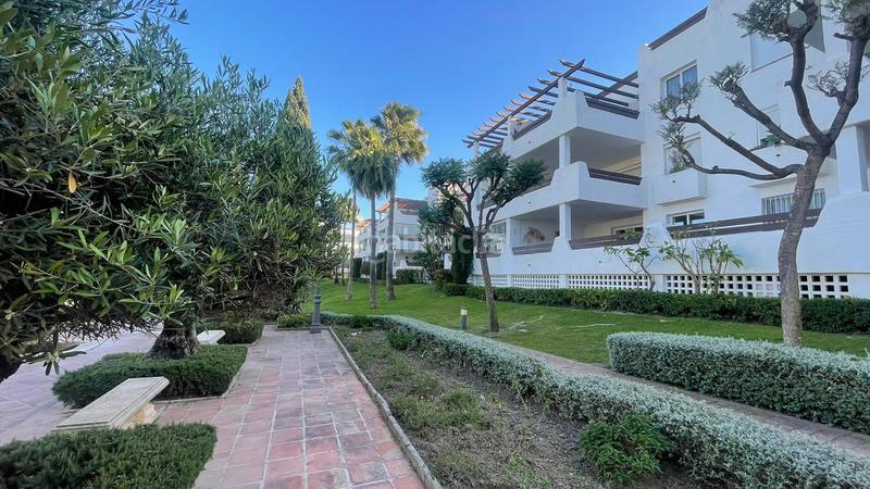 Foto 323160c2-d4e4-482b-9edf-8d1ad344c447. Affitto piccolo appartamento con piscina in La Concha - Resina Golf Estepona