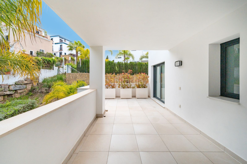 Foto a21d6a6e-4d5b-4d01-85a1-981dbdf68ab7. Alquiler apartamento  casi nuevo a estrenar en la milla de oro, en Marbella