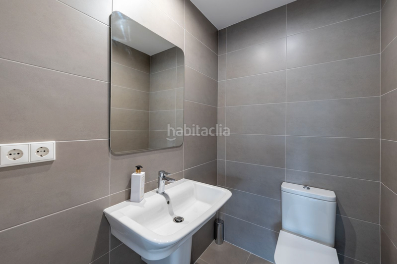 Foto 68c2378d-375e-4329-a0f3-2a16267fae94. Lloguer apartament amb aparcament piscina a lomas de Marbella club Marbella