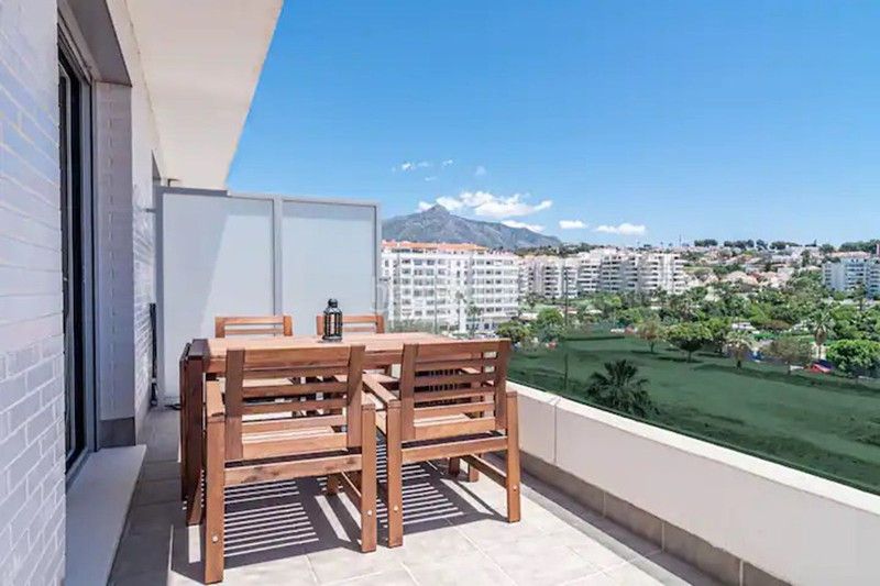 Foto a34b76d8-177c-45ec-84b2-ad6badc00453. Apartamento excelente apartamento de venta en nueva andalucía en Marbella